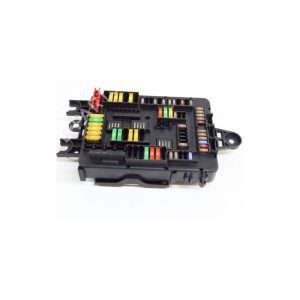 جعبه فیوز داخل کابین بی ام و 320 اتاق F30