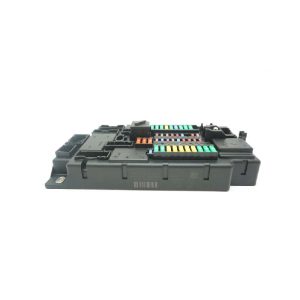 جعبه فیوز داخل کابین بی ام و 330 اتاق e93