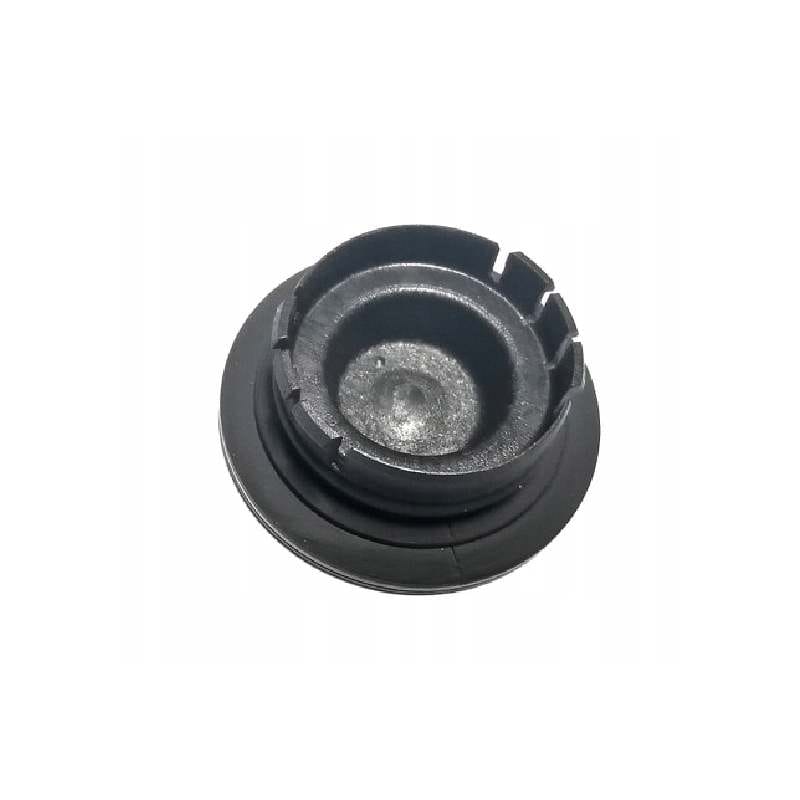 کاپ کوچک پشت سرسیلندر مرسدس بنز
