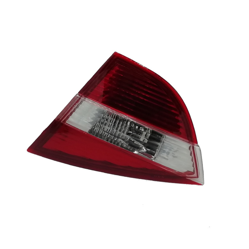 چراغ خطر عقب راست روی درب صندوق ای کیو بی پی مدل 4113200U7101AQ مناسب برای جک J5